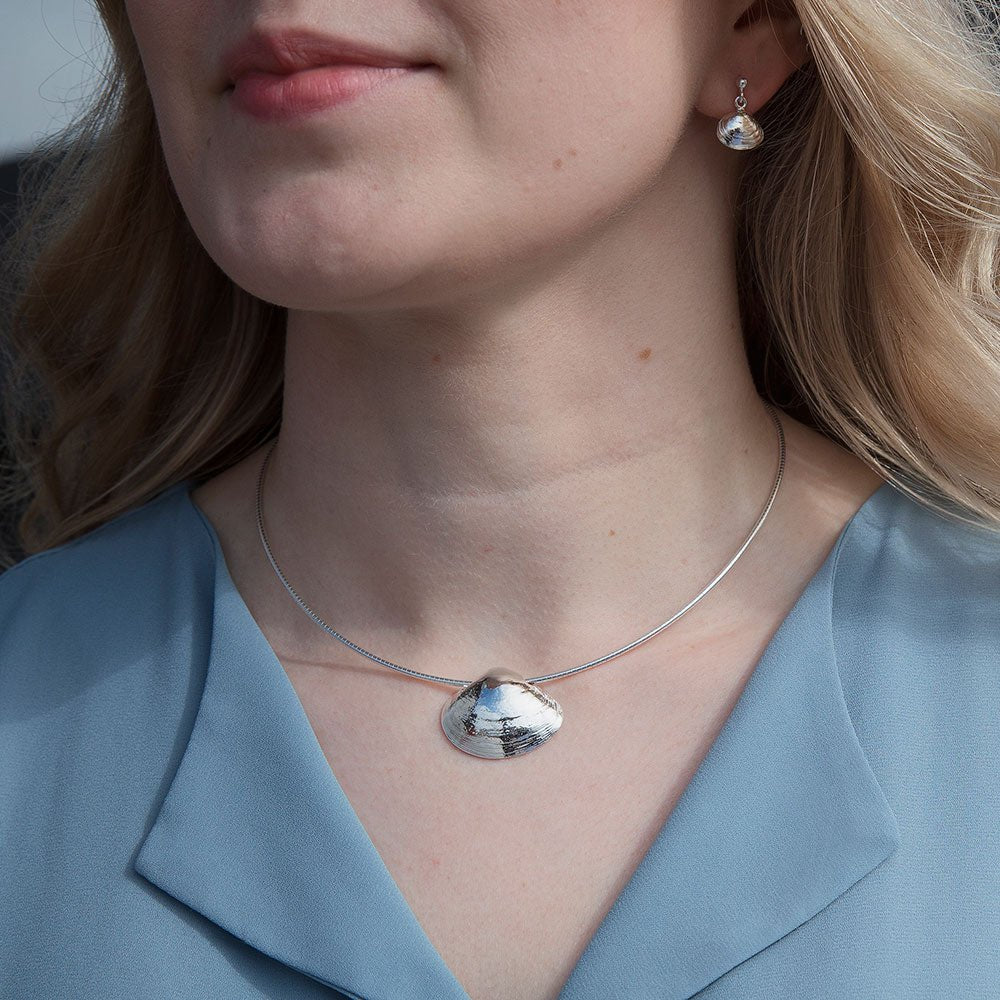 SANDMUSSLA L halsband - Guldviva Jewellery