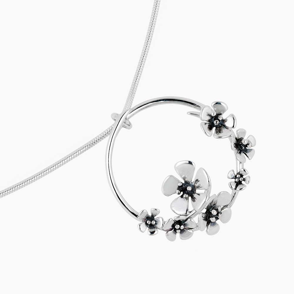 ÄPPELBLOM L halsband - Guldviva Jewellery